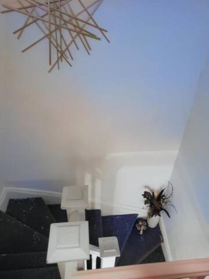 Booking-Eddy- Single Room With Self Check-In Hull Экстерьер фото